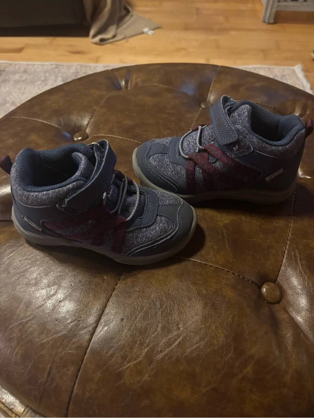 OshKosh B’Gosh Forrest EverPlay Fashion Boot Size 9 Super Cute Excellent Shape